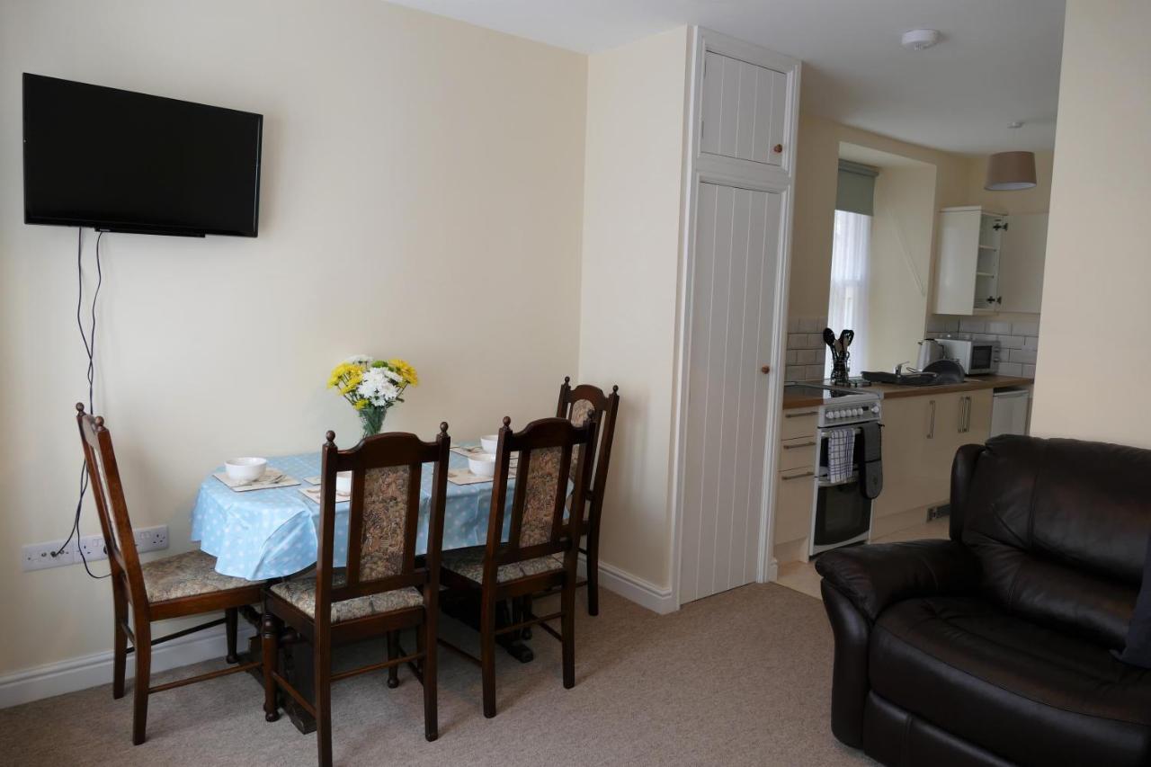 2 Bell Street Apartment ทัลการ์ธ ภายนอก รูปภาพ